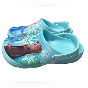 Crocs Disney Frozen 2 Youth Girls Slip on Clogs Size 2-3 Ice Blue Water Friendly